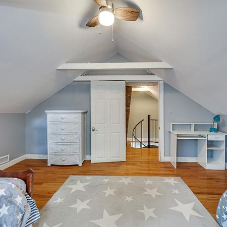 Quintessential New England Home With Patio And Grill! Putnam Buitenkant foto