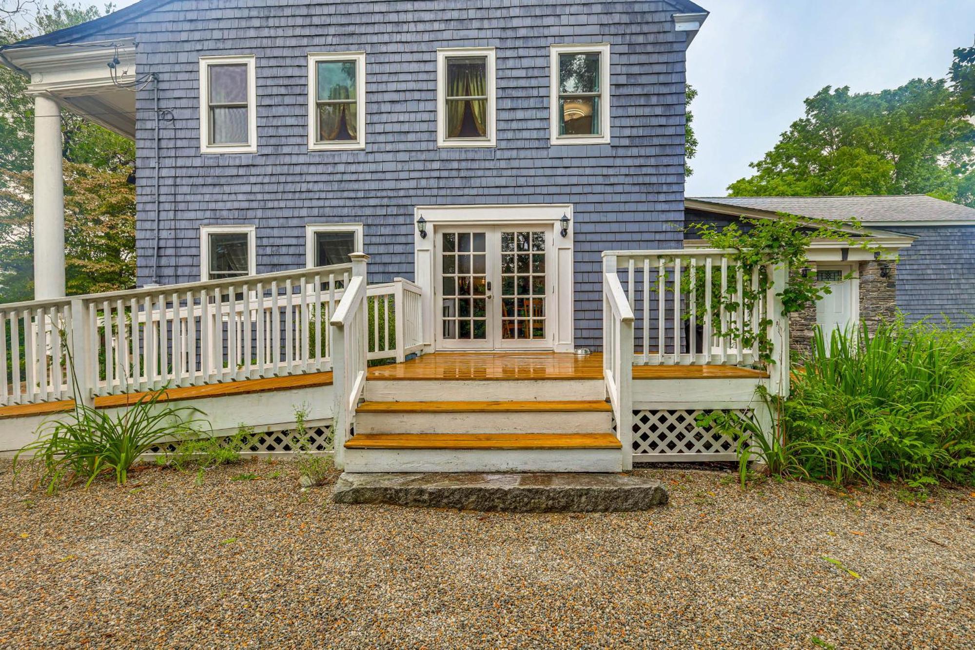 Quintessential New England Home With Patio And Grill! Putnam Buitenkant foto